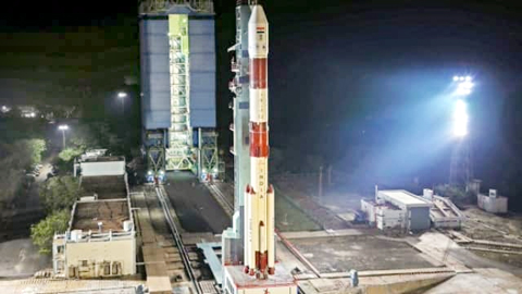 ISRO ने दर्ज की एक और सफलता, जानें क्या काम करेगा ईओएस-04 सैटलाइट