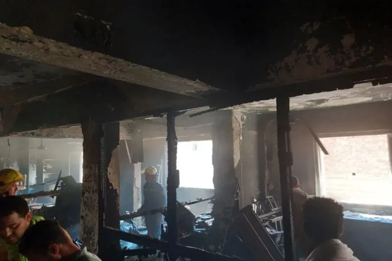 मिस्र के चर्च में लगी भीषण आग में लगभग 41 लोगों की जिंदा जलकर मौत