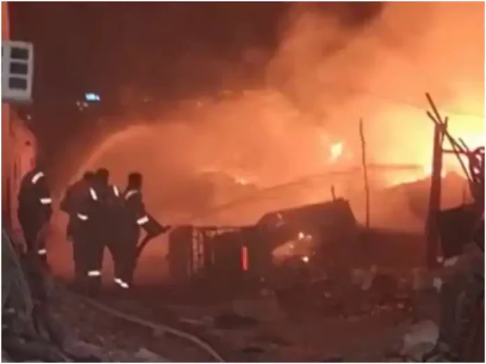 massive-fire-broke-out-in-noida-sector-93-many-slums-reduced-to-ashes-rescue