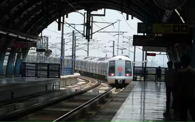 देर रात तक खुली रहेगी दिल्ली मेट्रो की वायलेट लाइन, WPL फाइनल को लेकर DMRC का फैसला