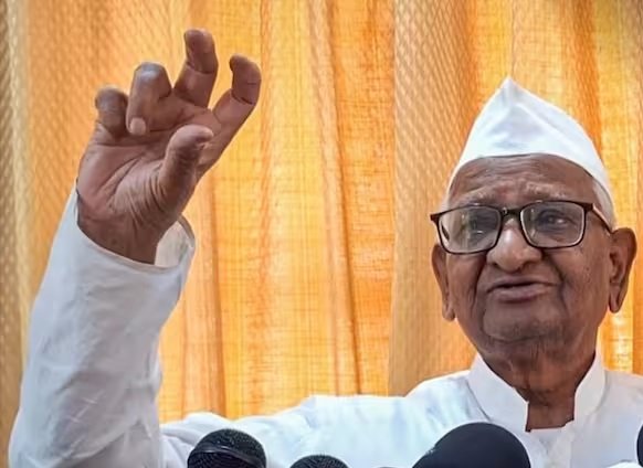 Delhi Election Results 2025: 'अरविंद केजरीवाल की हार से खुश हैं अन्ना हजारे,' संजय राउत ने क्यों किया ये दावा? अन्ना हजारे