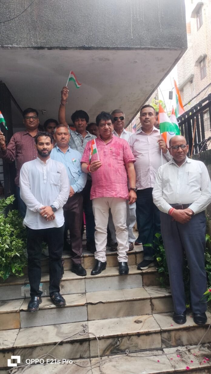 दिल्ली सफाई कर्मचारी आयोग में मनाया गया आज़ादी का महापर्व : संजय गहलोत संजय गहलोत