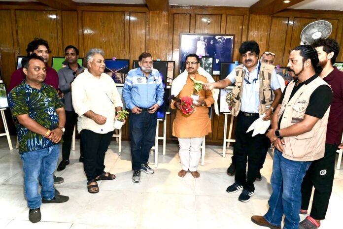 प्रेस क्लब ऑफ इंडिया में मीडिया फोटो जर्नलिस्ट ट्रस्ट द्वारा भव्य फोटो एग्ज़िबिशन एवं प्रतियोगिता का आयोजन प्रेस क्लब ऑफ इंडिया