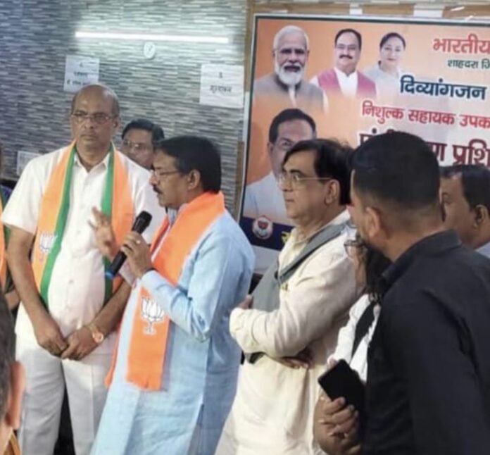 दीपक गाबा 