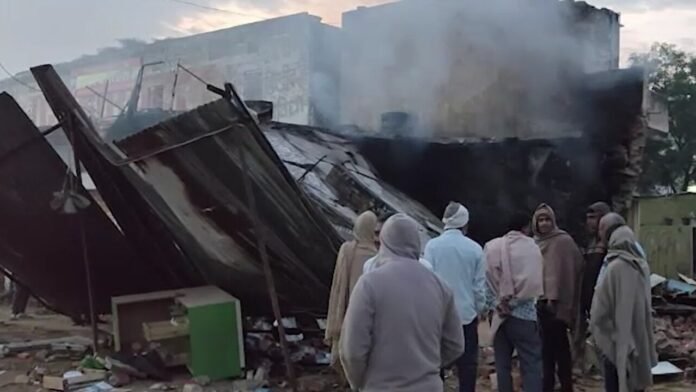 6901c57b7b58a-jhunjhunu-explosion-in-hardware-shop-294245165-16x9