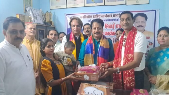 जरूरतमंद परिवारों की दीपावली हमारी जिम्मेदारी : श्याम सुन्दर अग्रवाल श्याम सुन्दर अग्रवाल