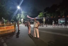 Delhi Murder Case: दिल्ली मर्डर: जल बोर्ड अफसर की चाकुओं से हत्या, बाथरूम में मिली लाश, बेटी NSG में मेजर