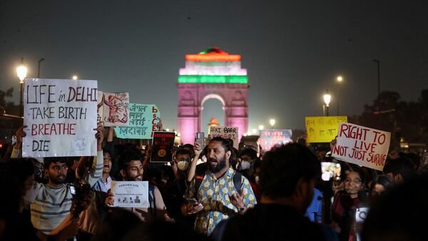 Delhi pollution protest, India Gate protest,