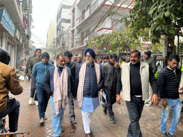गोकलपुर ड्रेन की सफाई को लेकर मेयर राजा इकबाल सिंह नें किया निरीक्षण : अजय महावर अजय महावर