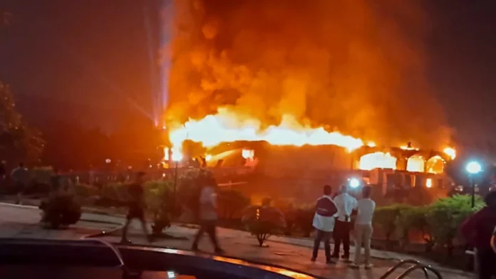 goa-nightclub-fire_cc5375d29e091f73e4dee237392b4309