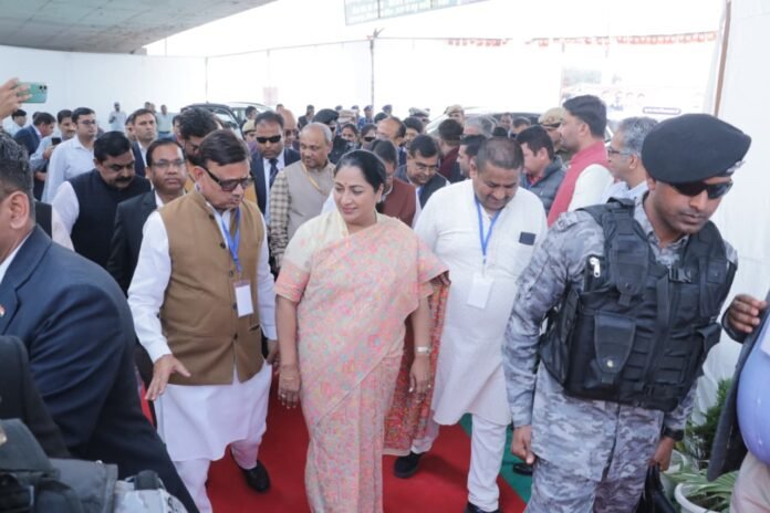 सफेदा बस्ती से किया गया अटल कैंटीनों का उद्घाटन : डॉ.अनिल गोयल डॉ.अनिल गोयल