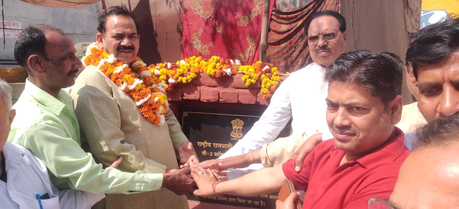  विधायक सुरेन्द्र 