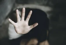 Shahjahanpur Crime: एक साल की मासूम से दुष्कर्म का आरोप, मां ने रंगे हाथ पकड़ा, मुठभेड़ के बाद आरोपी गिरफ्तार
