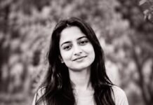 Chandigarh University: PU में करंट लगने से PhD छात्रा की मौत, गुस्साए छात्रों ने VC ऑफिस का गेट तोड़ा; अगले महीने थी शादी Chandigarh University, Punjab University, Chandigarh News, PhD Scholar Death, Jyoti Death Case, Electric Shock Death, PU Student Protest, VC Office Protest, Chandigarh Police, Haryana Student Death, Punjab University News, Campus Safety