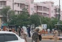 Jaipur Reservation Protest: आरक्षण की मांग को लेकर जयपुर में बवाल, पुलिस ने छोड़े आंसू गैस के गोले Jaipur Reservation Protest