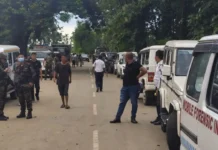 Manipur Violence: तलाशी अभियान के बाद असम राइफल्स कैंप पर भीड़ का हमला, कई वाहन फूंके, हालात नियंत्रण में Manipur Violence, Assam Rifles, Senapati News, Manipur Latest News, India News