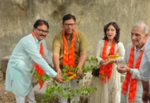 राम नगर वार्ड के श्री राम पार्क में पौधारोपण किया गया : दीपक शर्मा