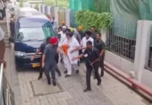 Sukhbir Badal Attack: नांदेड़ गुरुद्वारे में सुखबीर बादल पर निहंग ने कृपाण से किया हमला, हाथ में लगी चोट; PM मोदी ने जाना हाल Sukhbir Badal Attack, Nanded Gurudwara, Nihang Attack, Harshimrat Kaur Badal, Maharashtra News