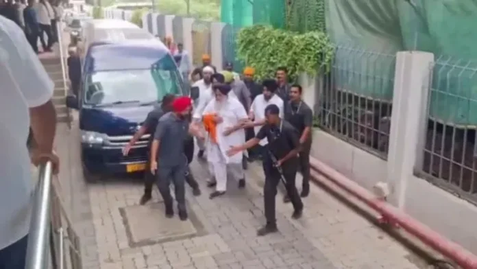 Sukhbir Badal Attack, Nanded Gurudwara, Nihang Attack, Harshimrat Kaur Badal, Maharashtra News Sukhbir Badal Attack, Nanded Gurudwara, Nihang Attack, Harshimrat Kaur Badal, Maharashtra News
