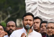Shakib Al Hasan: शेख हसीना के कार्यक्रम में शामिल होने के कुछ घंटों बाद शाकिब अल हसन के घर पर पेट्रोल बम से हमला Shakib Al Hasan, Bangladesh, Sheikh Hasina, Awami League, Bangladesh Politics