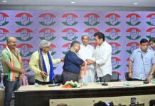 Delhi Congress: डूटा के पूर्व अध्यक्ष डॉ. आदित्य नारायण मिश्रा प्रमुख शिक्षाविदों के साथ कांग्रेस में शामिल