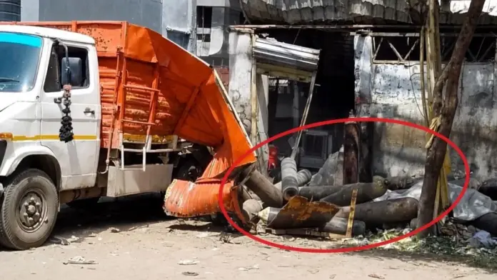 delhi cylinder blast