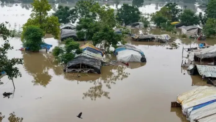 Bihar Flood, Bihar Flood Relief, Sonu Sood Bihar, Alakh Pandey Relief, Bihar Flood News Bihar Flood, Bihar Flood Relief, Sonu Sood Bihar, Alakh Pandey Relief, Bihar Flood News
