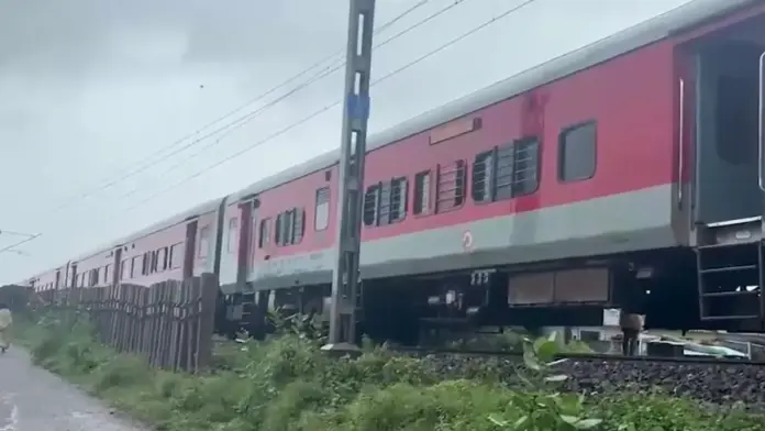 Srikakulam Train Accident, Rajya Rani Express, Andhra Pradesh Rail Accident, Students Train Accident, Tekkali Accident Srikakulam Train Accident, Rajya Rani Express, Andhra Pradesh Rail Accident, Students Train Accident, Tekkali Accident