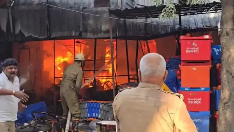 Ghaziabad Fire, Indirapuram Fire, Delivery Mart Fire, Kala Patthar Road Fire, Yogi Adityanath